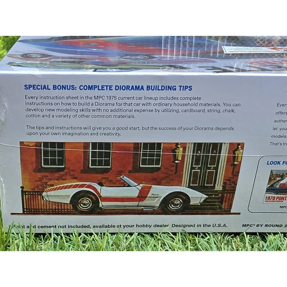MPC Open Corvette Roadster 1/25 Scale Retro Deluxe Model Kit 3-in-1 New Sealed*